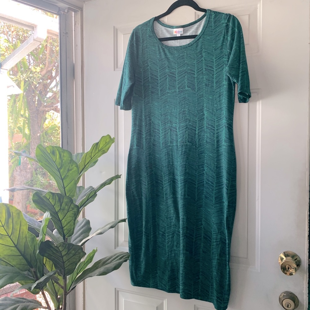Lularoe Chevron pattern Julia